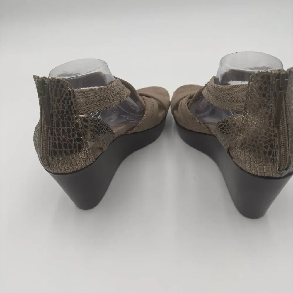 Donald J Pliner Jilli Canvas Wedge Sandal Bronze Open-toe design/comfort. Sz 9.5